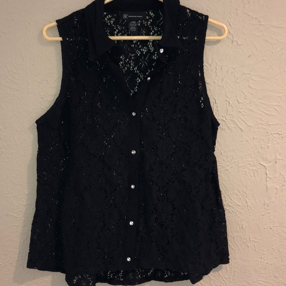 Lace Button Down Sleeveless Top w/ matching skirt